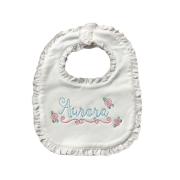 Yếm cho bé thêu tên xinh xắn